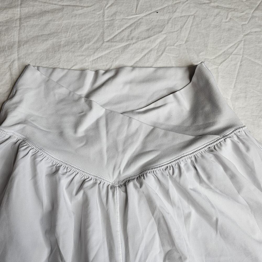 Offline By Aerie Womens S Real Me Crossover Flowy Short White Coastal Summer - Picture 5 of 12
